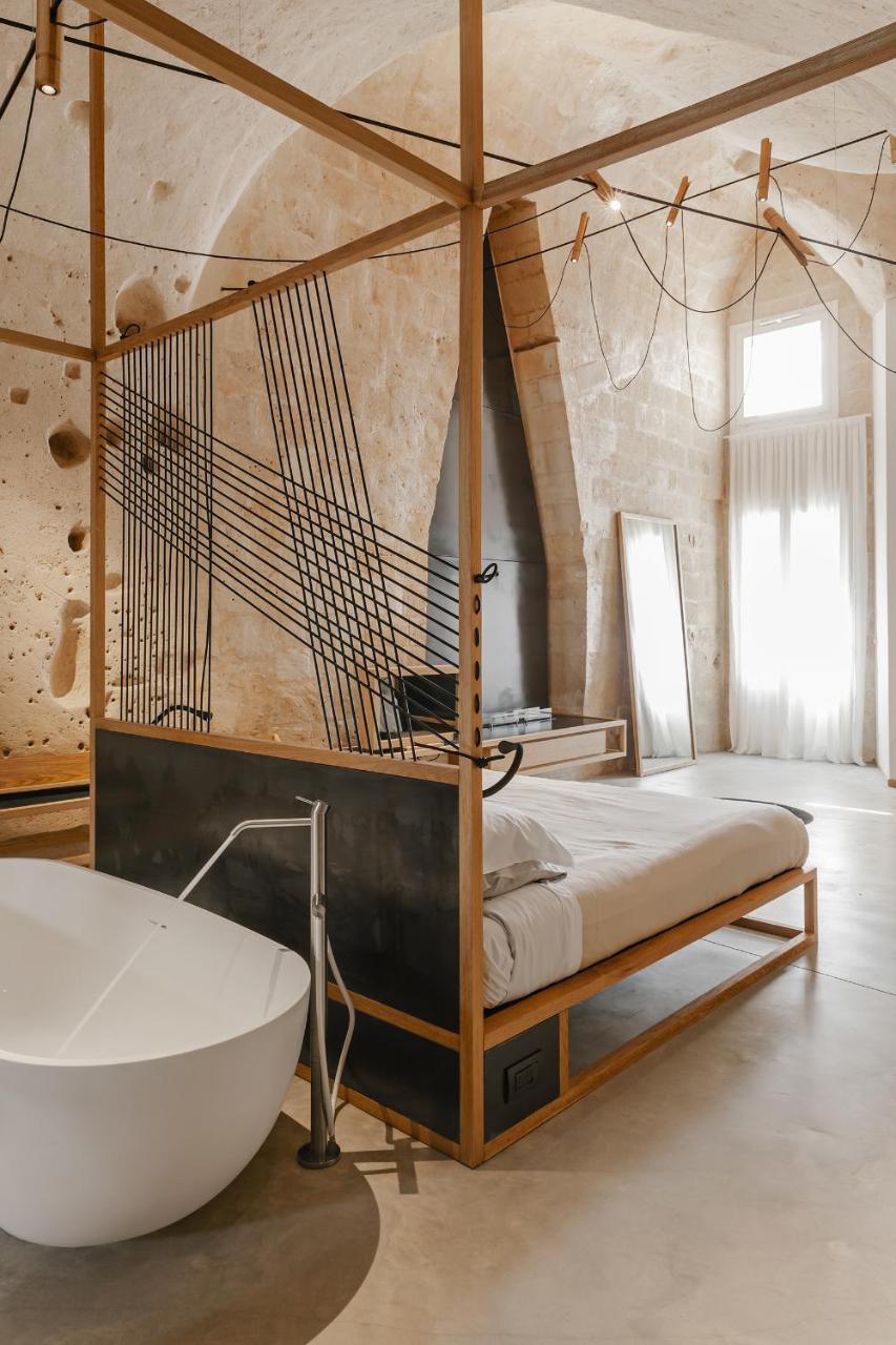 Ai Maestri Rooms&Cafe มาเตรา ภายนอก รูปภาพ
